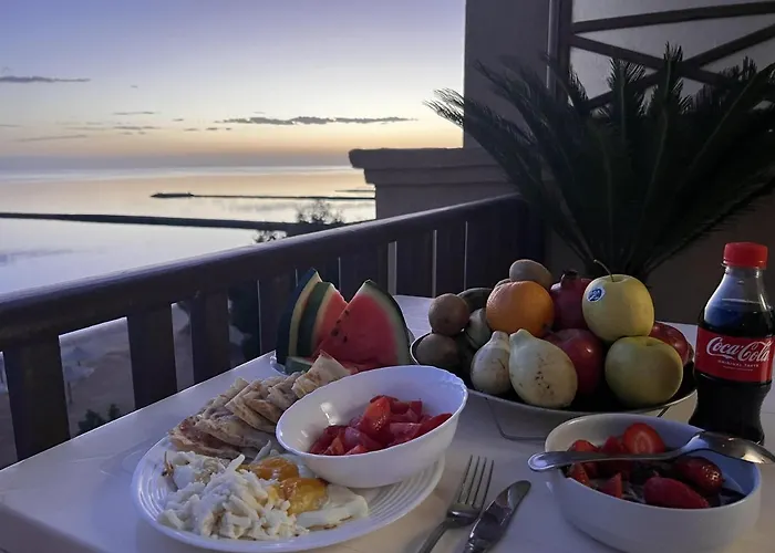 - Sleeps 4 - Pool - Pet Friendly Appartamento *