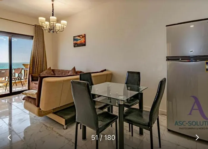 - Sleeps 4 - Pool - Pet Friendly * Hurghada