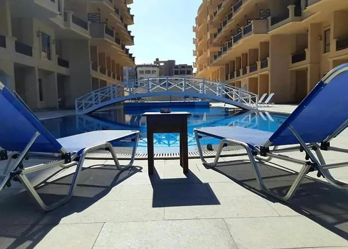 - Sleeps 4 - Pool - Pet Friendly Hurghada